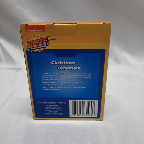 NIB Nickelodeon Blaze Snowflake & Santa Hat 2017  Viacom Int'l - Picture 4 of 6